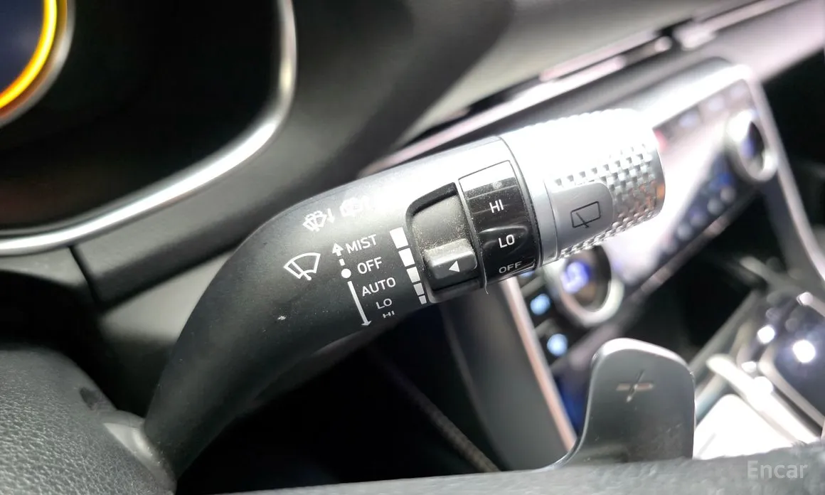 Фото 14 - Genesis GV80