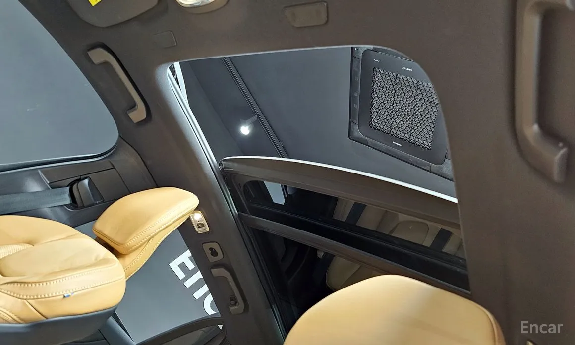 Фото 19 - Volvo V60