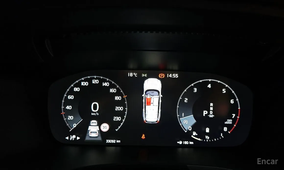 Фото 8 - Volvo V60