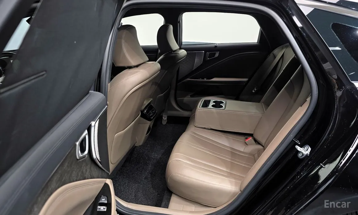 Фото 20 - Kia K8