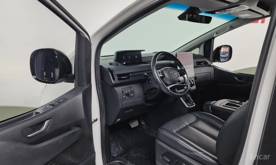 Фото 10 - Hyundai Staria