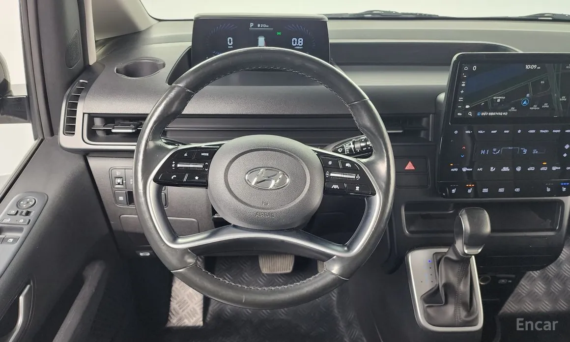 Фото 13 - Hyundai Staria