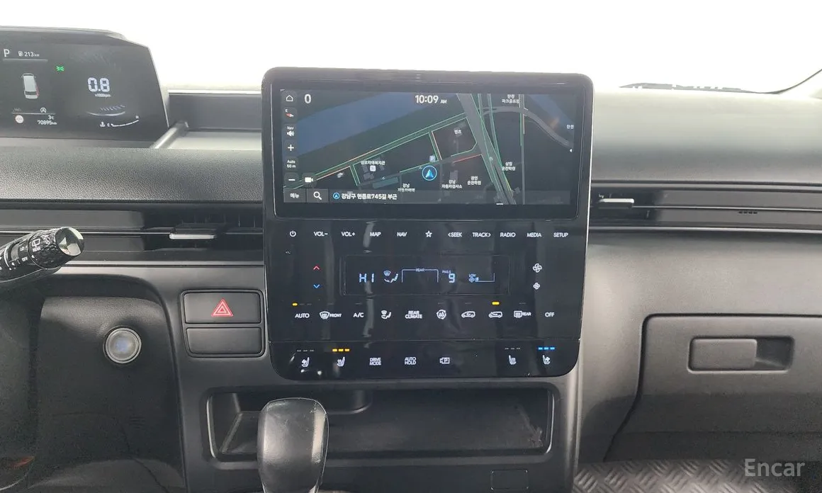 Фото 14 - Hyundai Staria