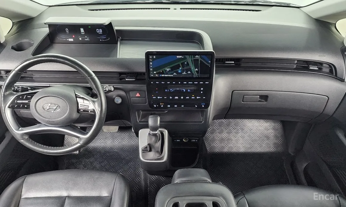 Фото 7 - Hyundai Staria