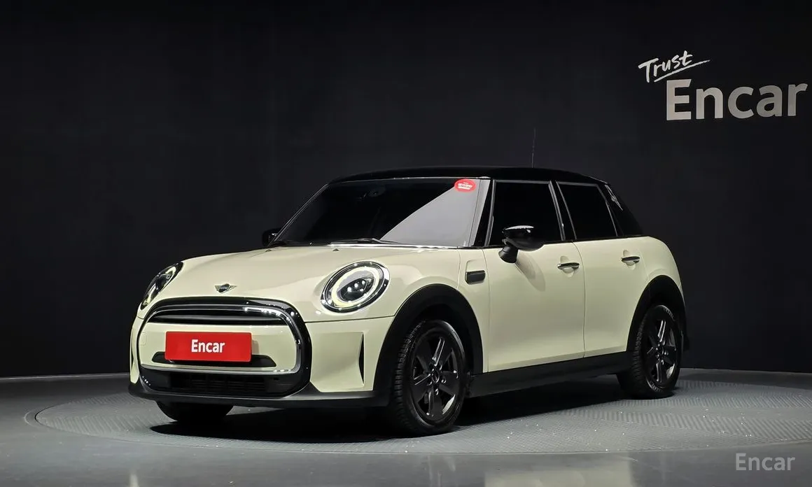 Фото 1 - Mini Cooper