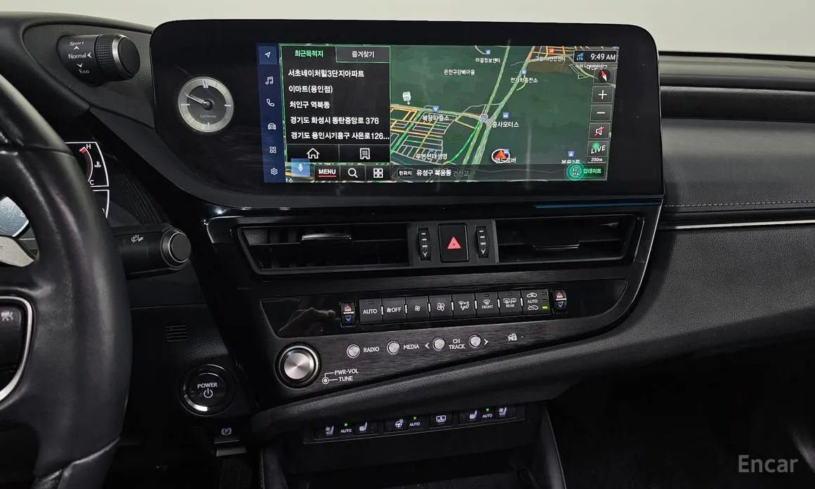 Фото 16 - Lexus ES