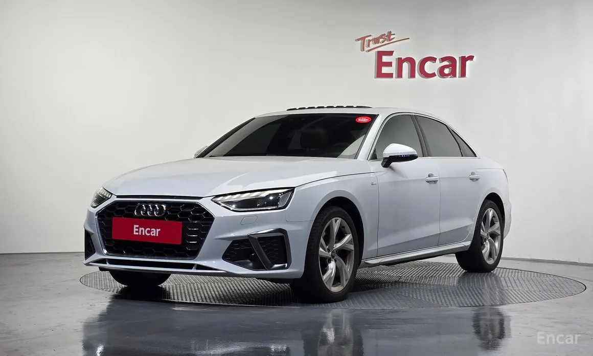 Фото 1 - Audi A4