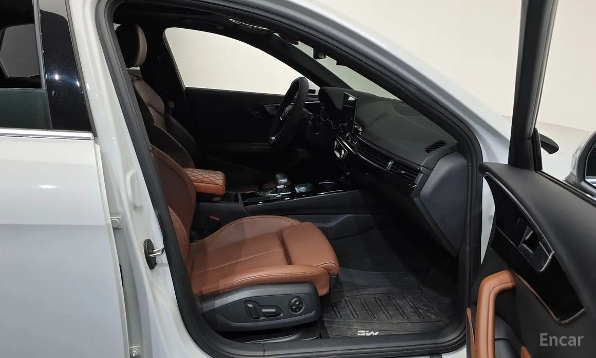 Фото 11 - Audi A4