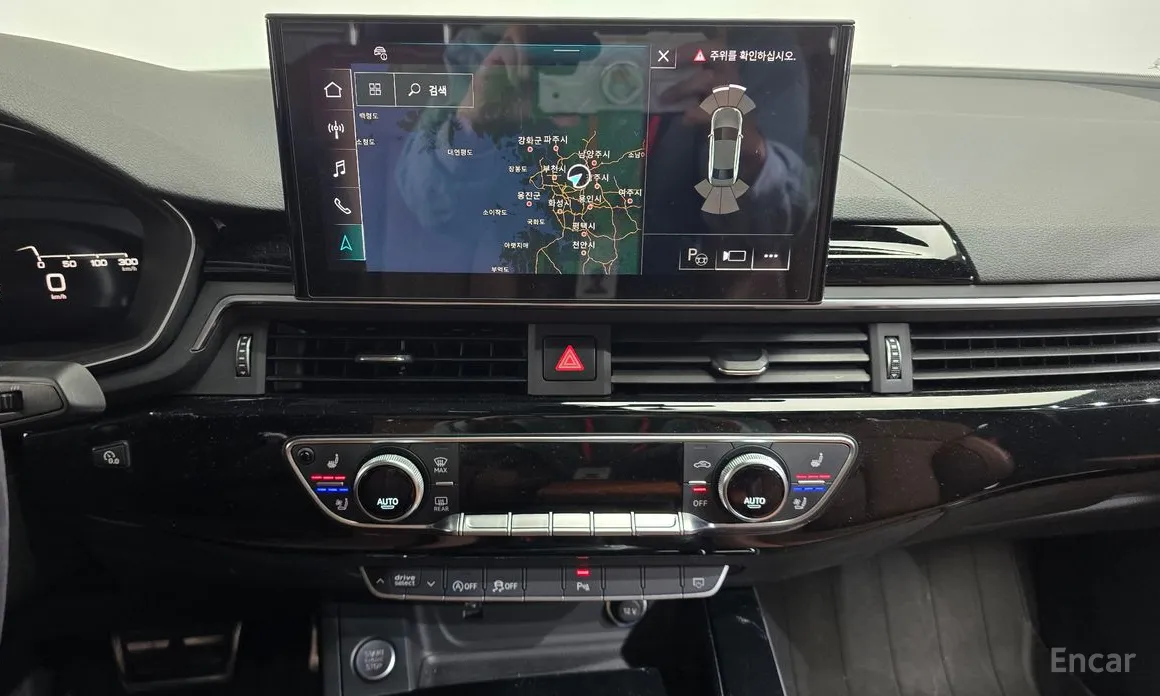 Фото 14 - Audi A4