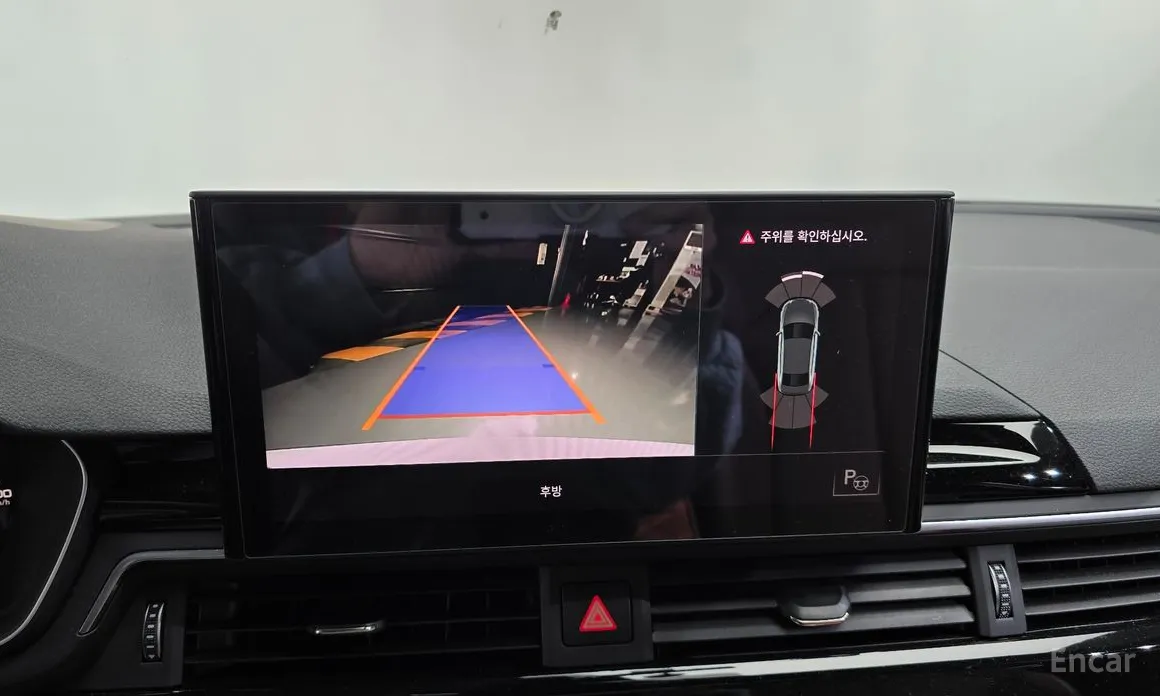 Фото 15 - Audi A4