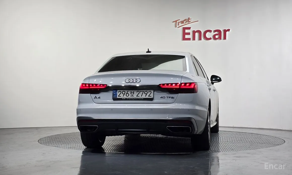 Фото 4 - Audi A4