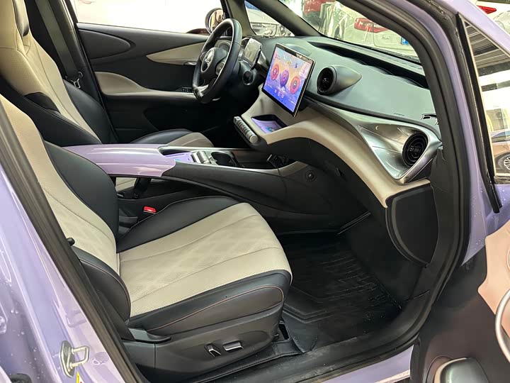 Фото 6 - BYD Dolphin