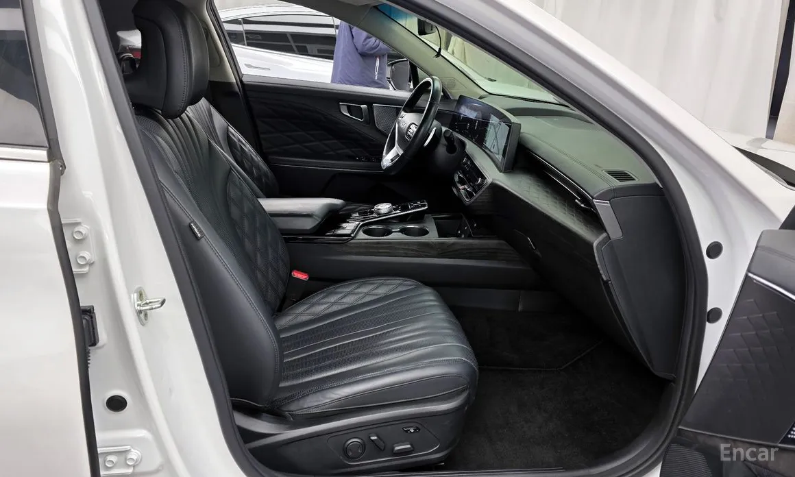 Фото 11 - Kia K8