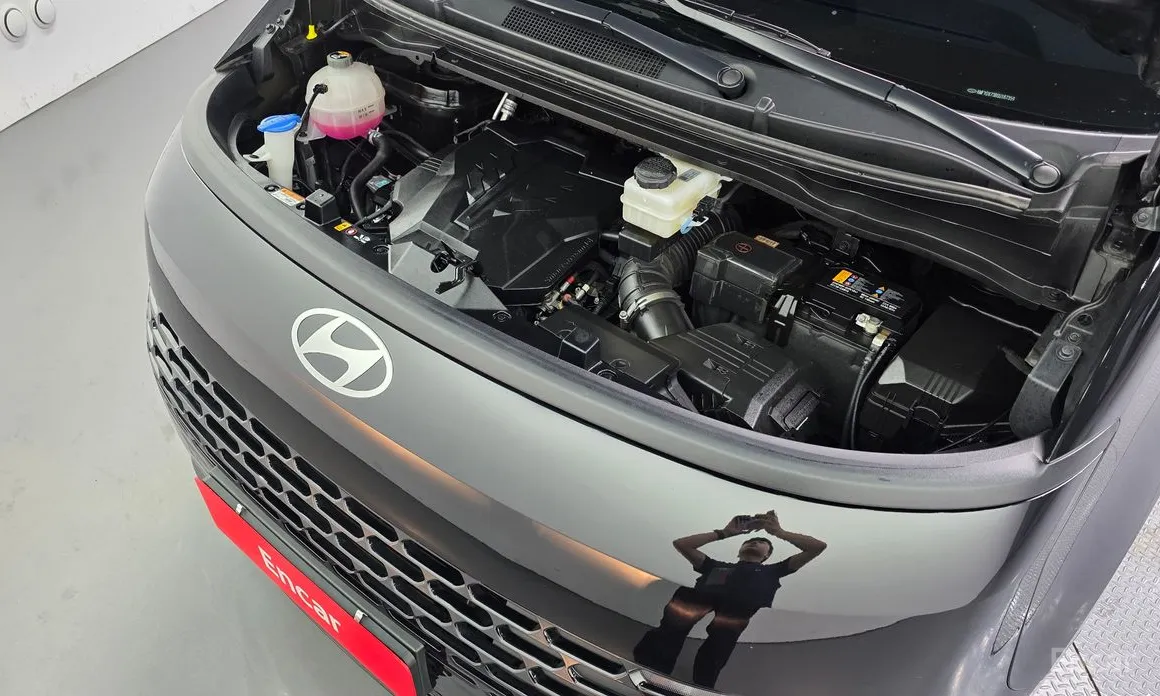 Фото 6 - Hyundai Staria