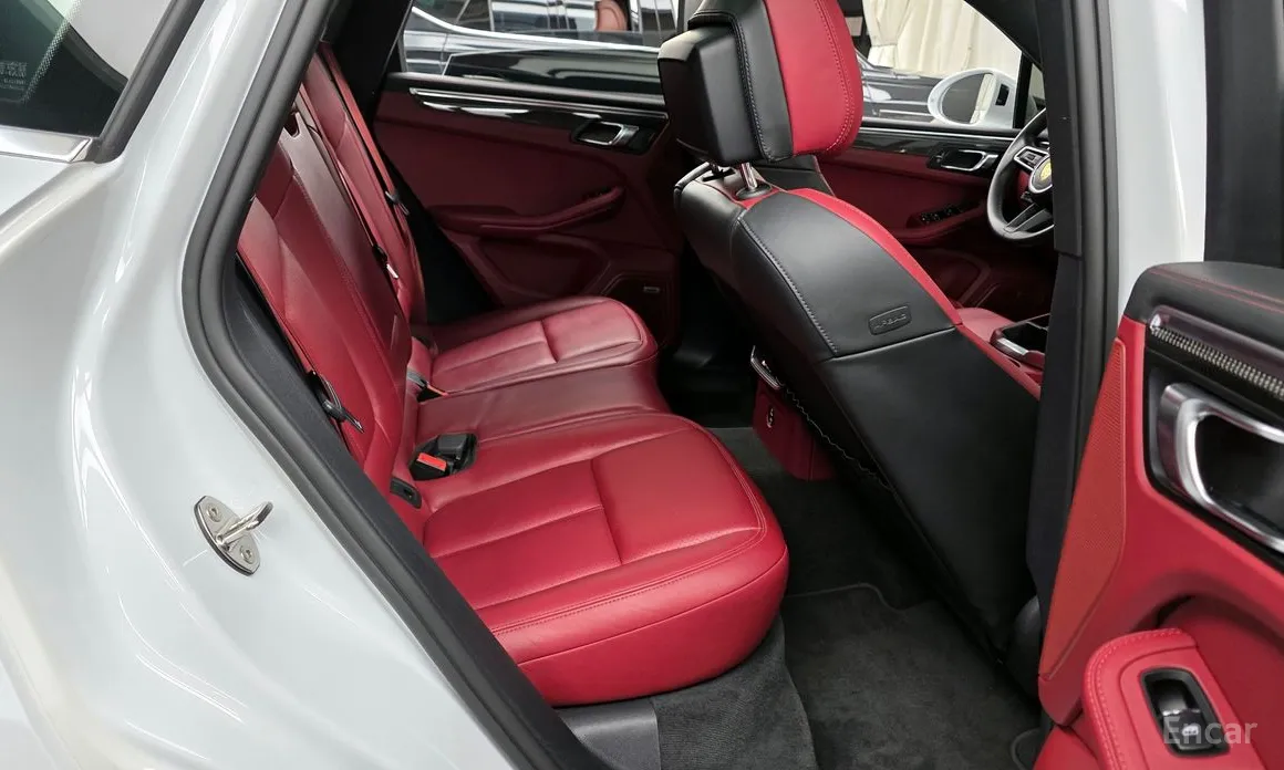 Фото 12 - Porsche Macan