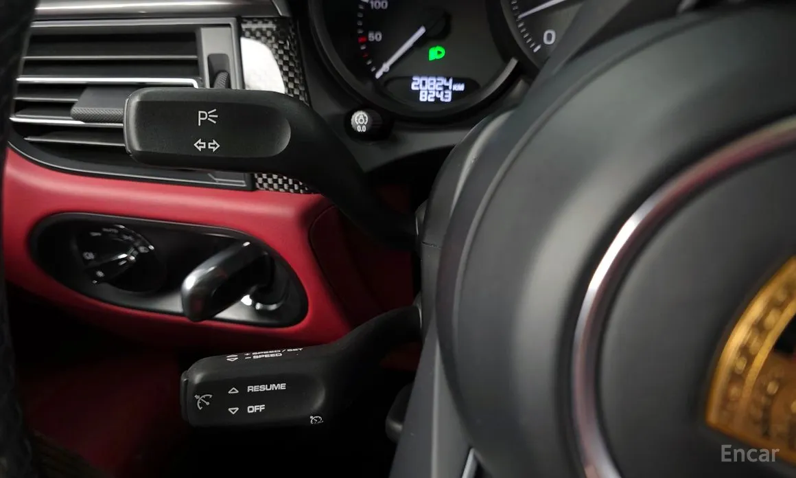 Фото 18 - Porsche Macan