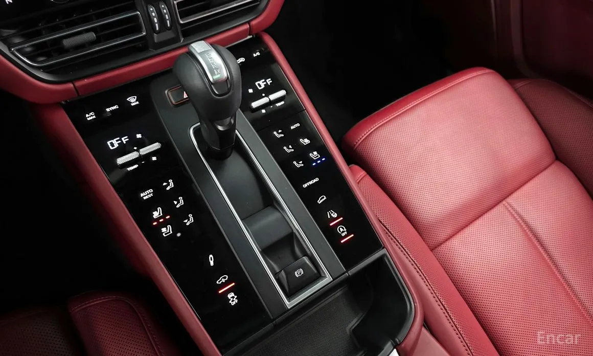 Фото 9 - Porsche Macan