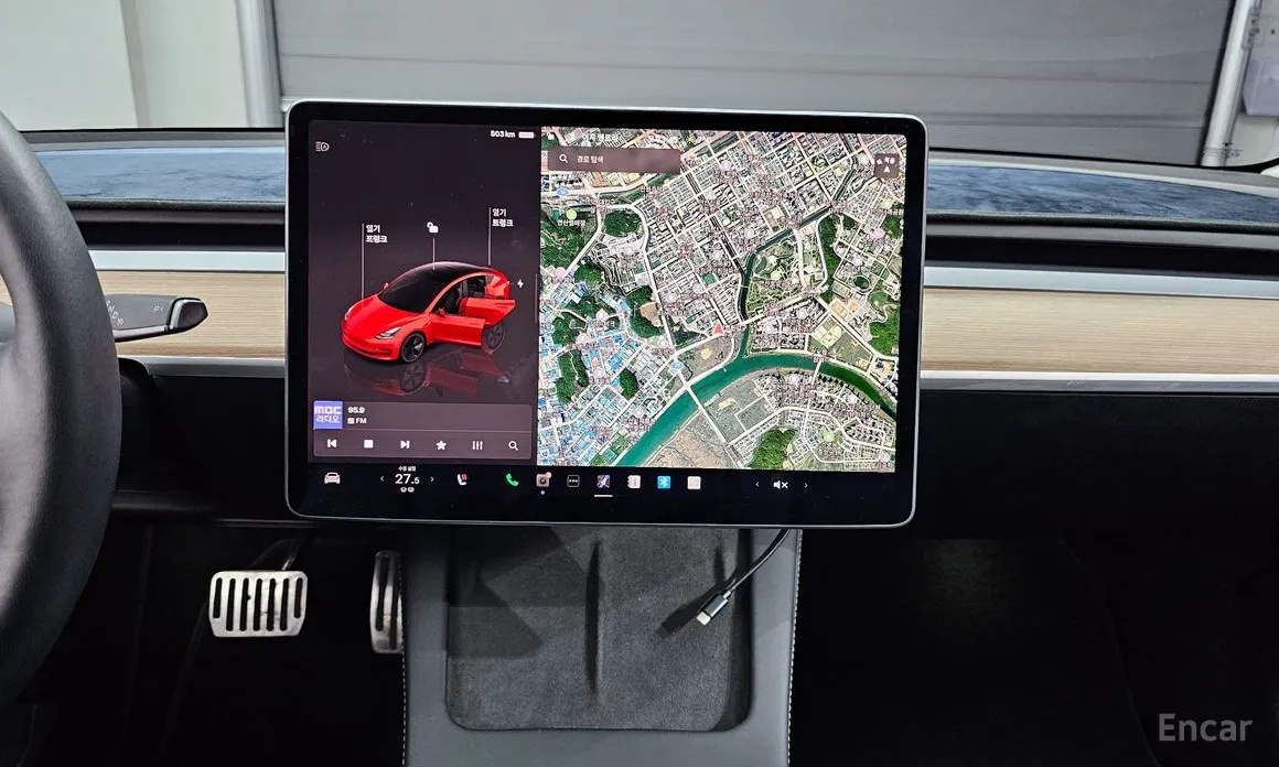 Фото 18 - Tesla Model 3