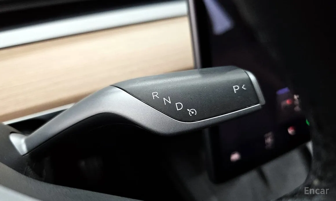 Фото 9 - Tesla Model 3