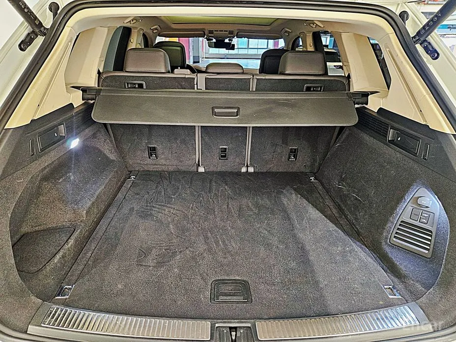 Фото 19 - Volkswagen Touareg