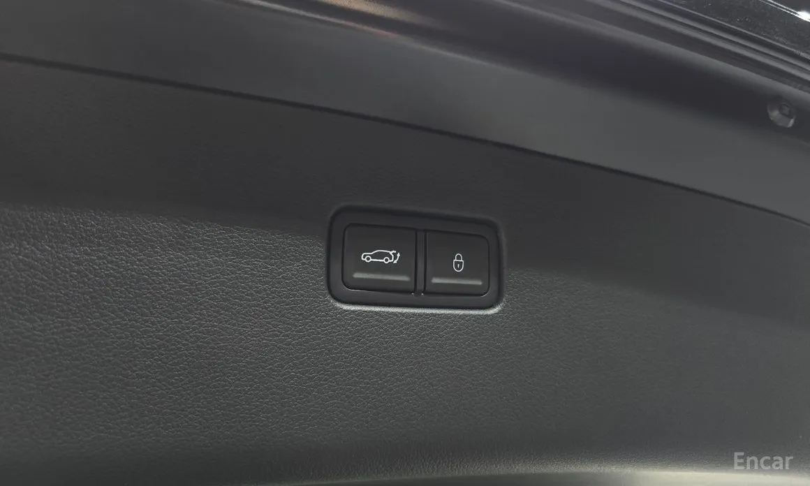 Фото 20 - Genesis GV80