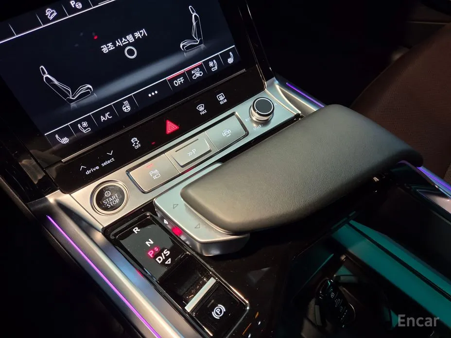 Фото 9 - Audi Q8 e-tron