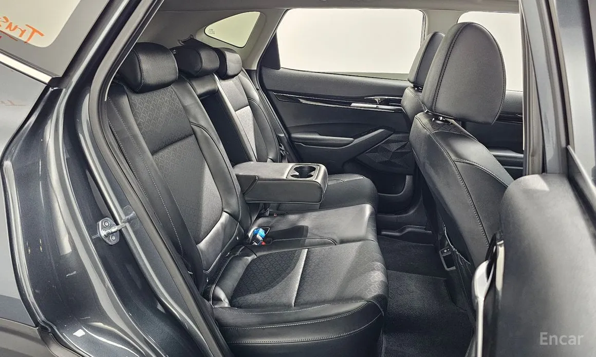 Фото 12 - Kia Seltos