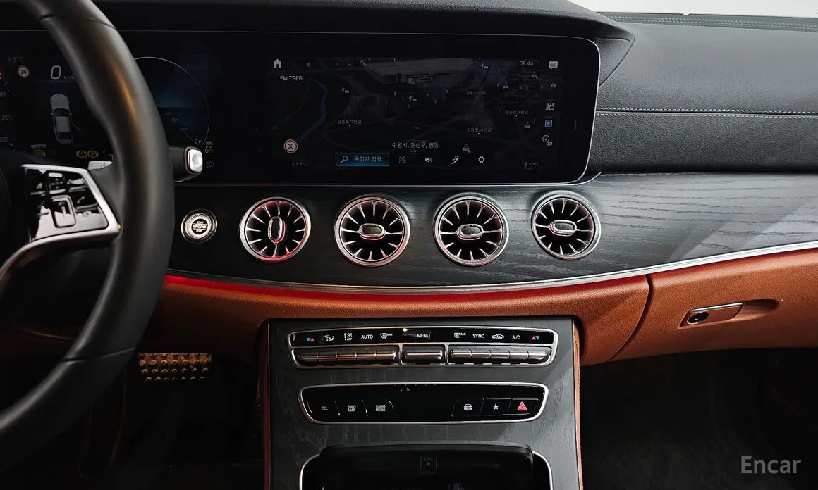 Фото 14 - Mercedes-Benz CLS-Class