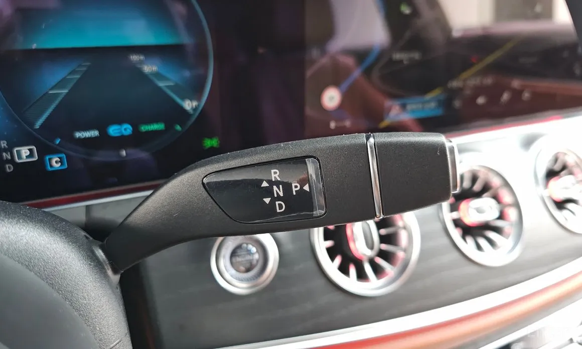 Фото 9 - Mercedes-Benz CLS-Class