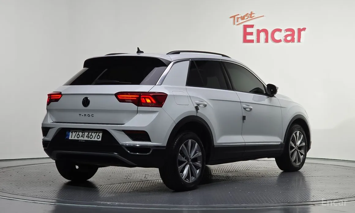 Фото 2 - Volkswagen T-Roc