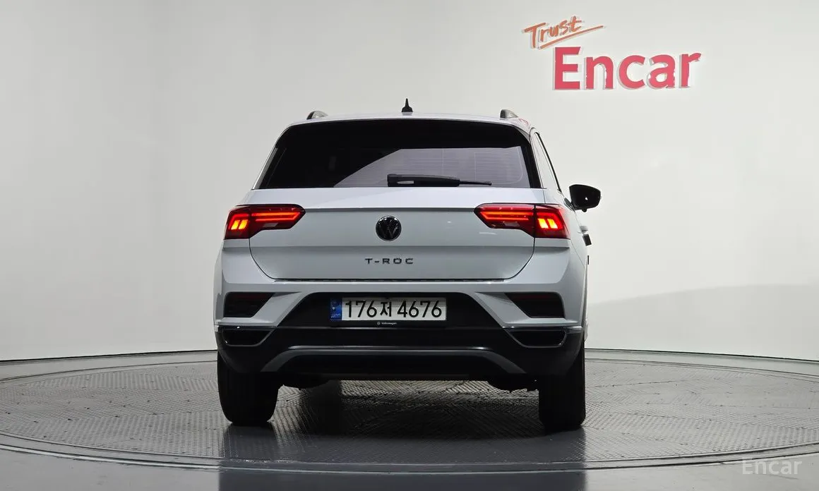 Фото 4 - Volkswagen T-Roc