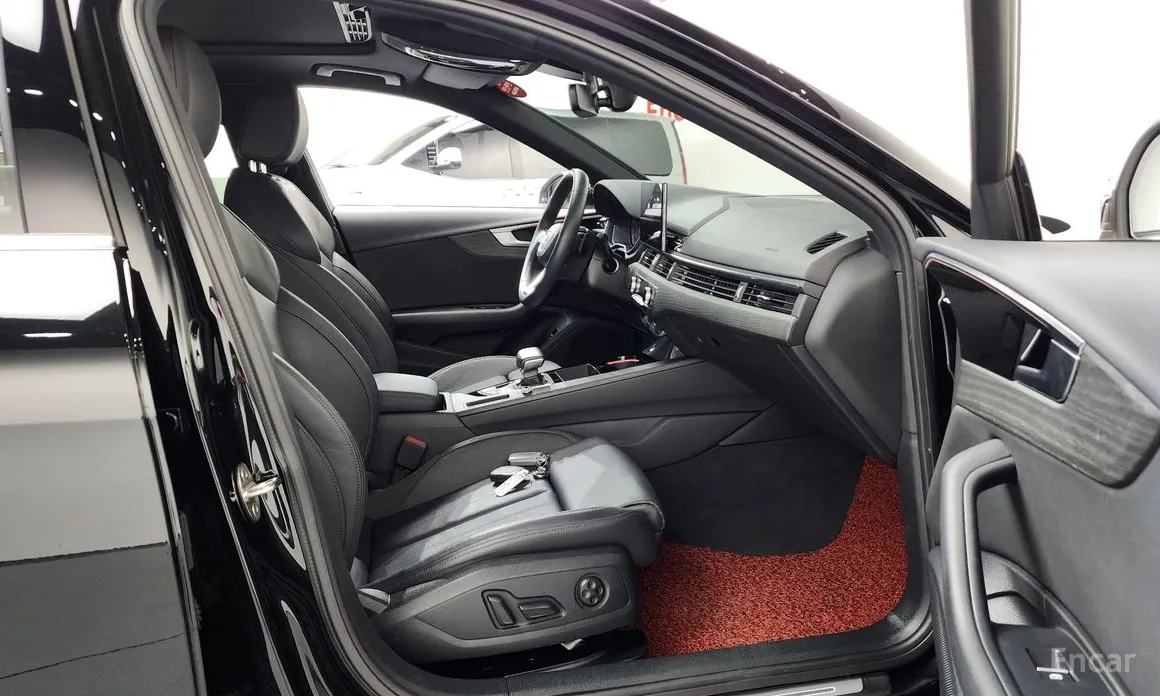 Фото 11 - Audi A4