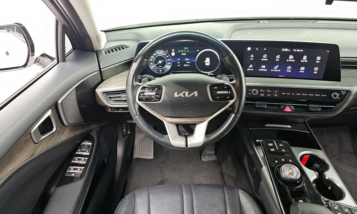 Фото 13 - Kia K8