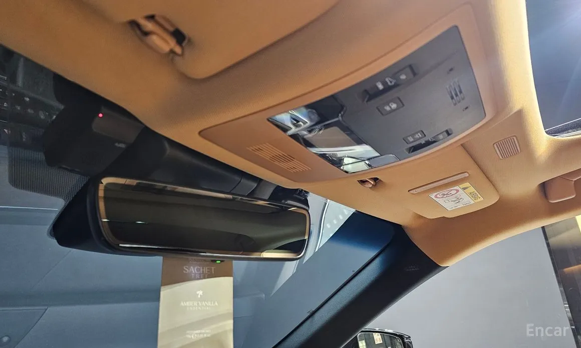 Фото 18 - Lexus ES