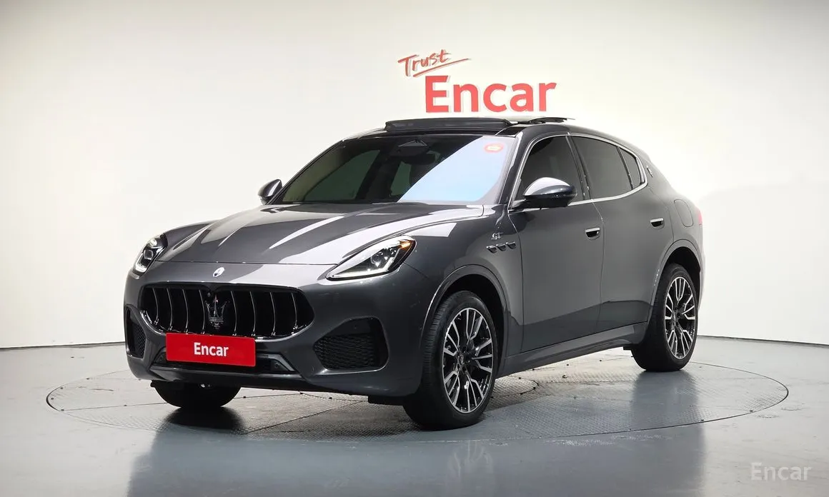 Фото 1 - Maserati Grecale