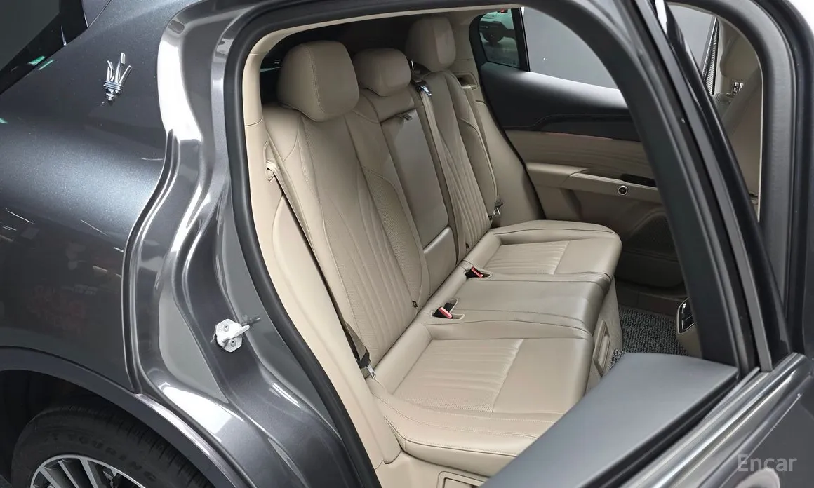 Фото 10 - Maserati Grecale