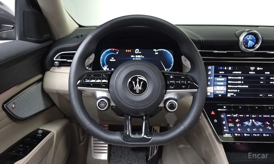 Фото 14 - Maserati Grecale