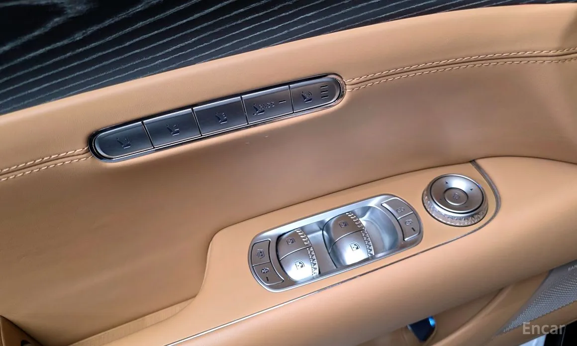 Фото 14 - Genesis G90