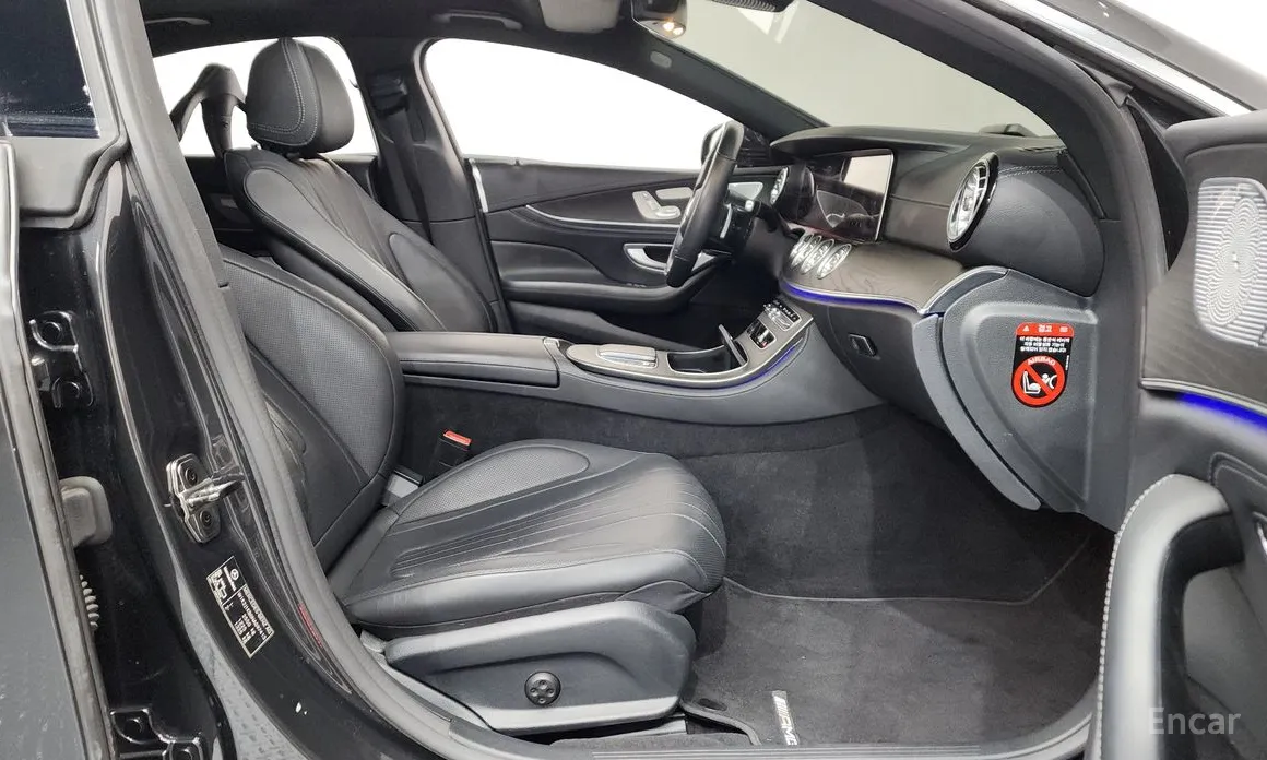 Фото 11 - Mercedes-Benz CLS-Class