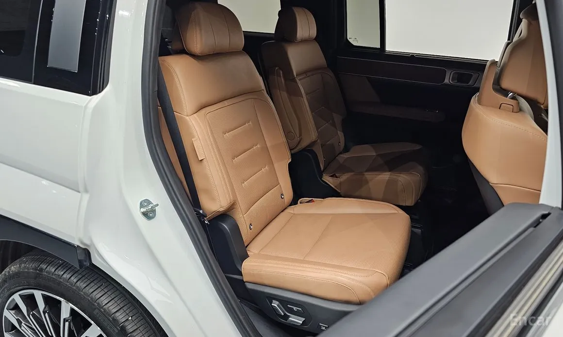 Фото 12 - Hyundai Santa Fe