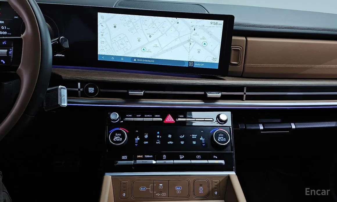 Фото 14 - Hyundai Santa Fe