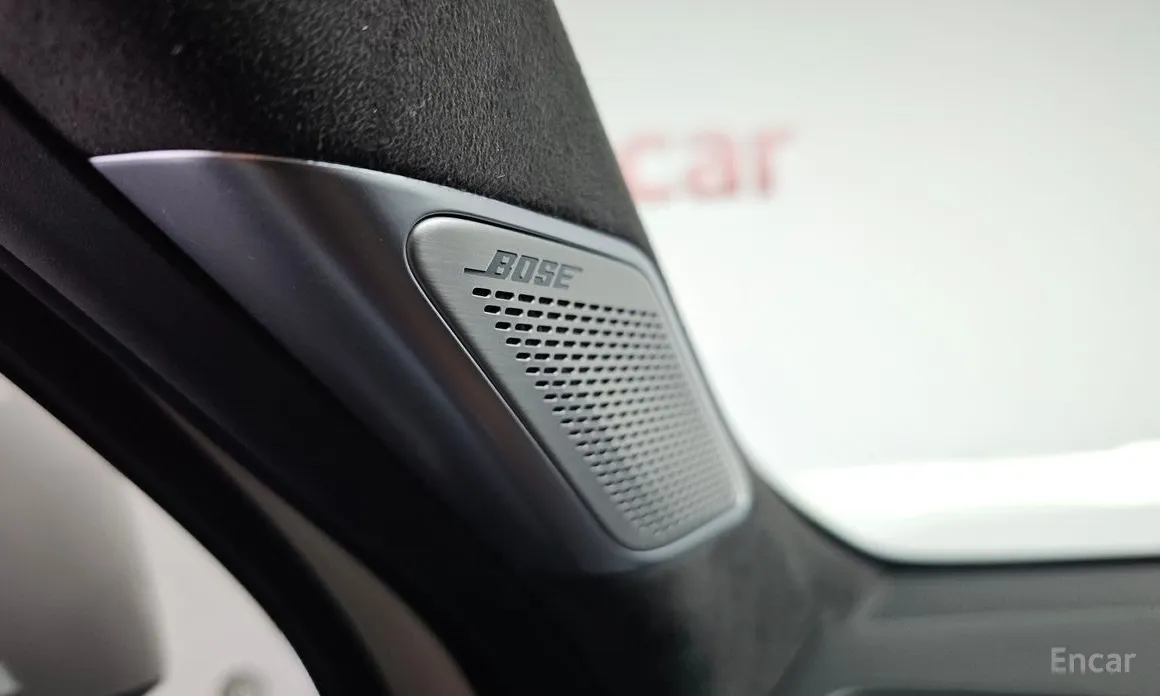 Фото 17 - Hyundai Santa Fe