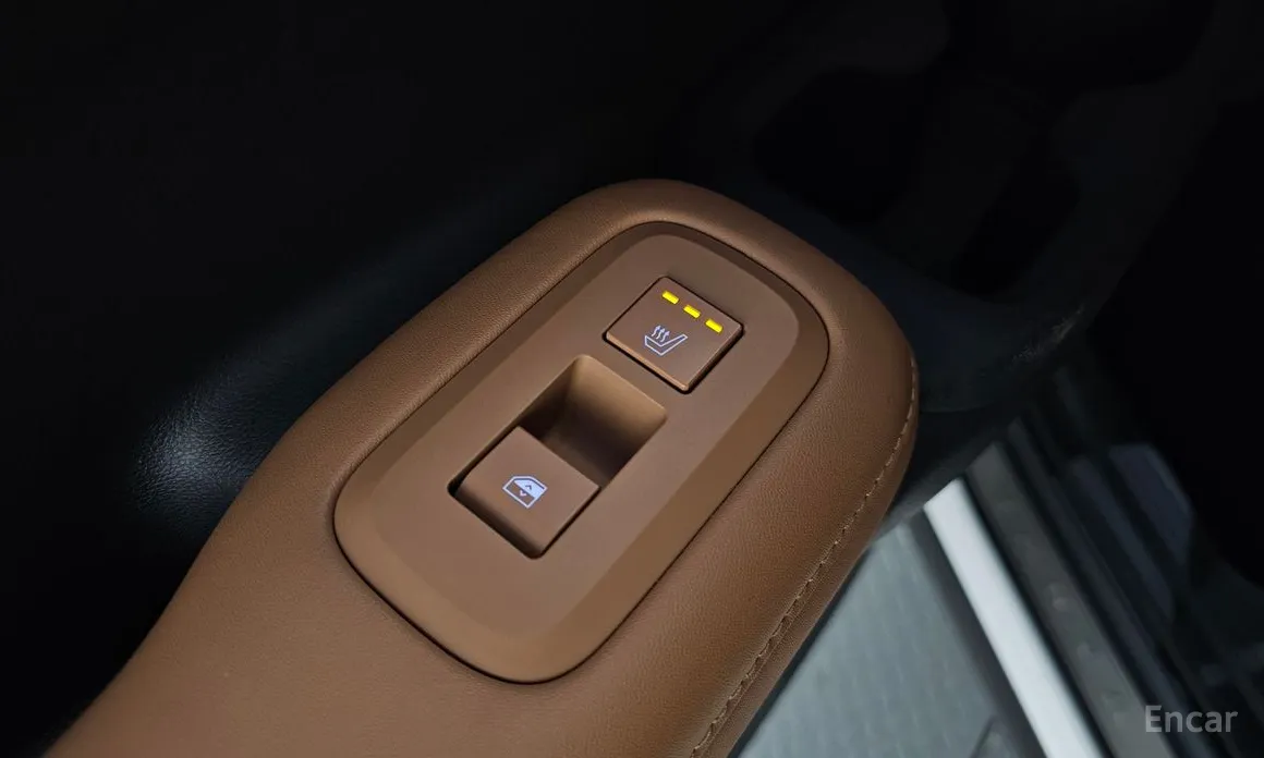 Фото 19 - Hyundai Santa Fe