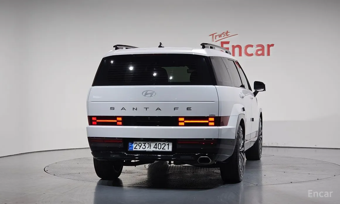Фото 4 - Hyundai Santa Fe