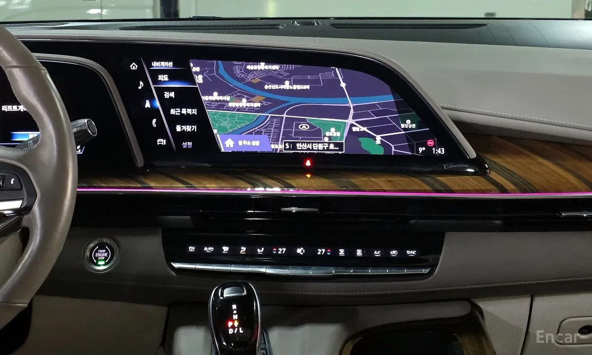 Фото 17 - Cadillac Escalade