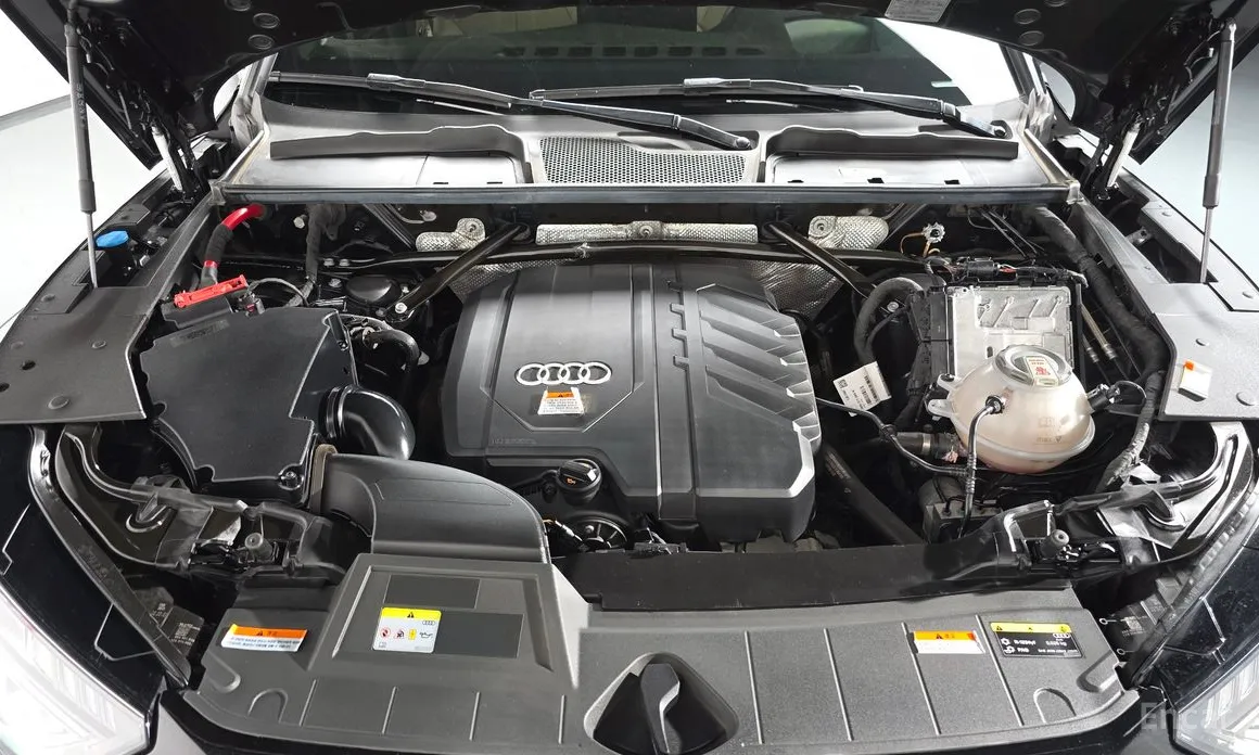 Фото 6 - Audi Q5