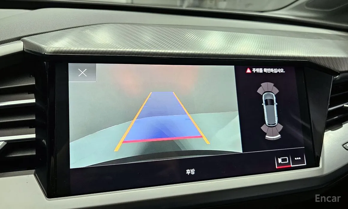 Фото 17 - Audi Q4 e-tron