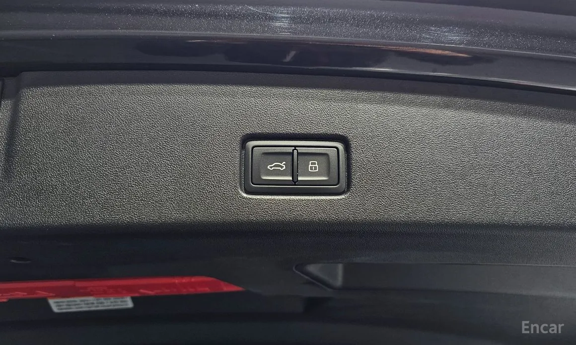 Фото 19 - Audi Q4 e-tron