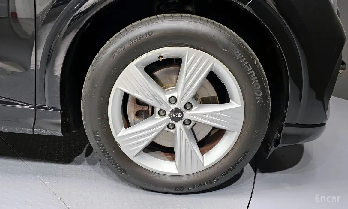 Фото 5 - Audi Q4 e-tron