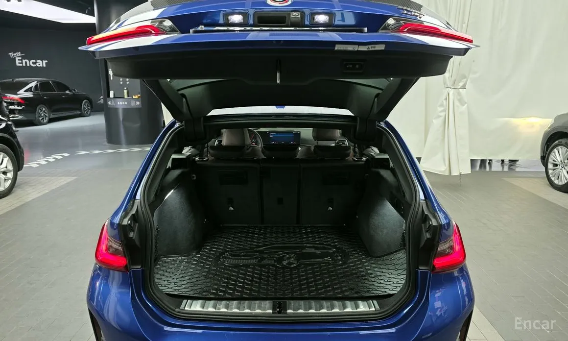 Фото 20 - BMW 3 Series